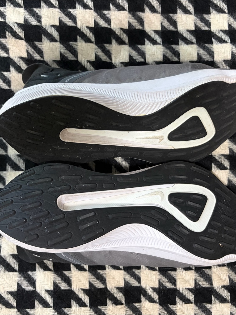 Nike EXP-X14 Running Shoes - Picture 4 of 4